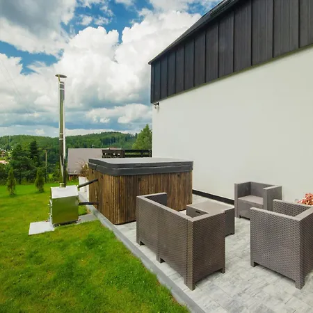 A Comfortable House In Kashubia For 5 People Hébergement de vacances Golubie